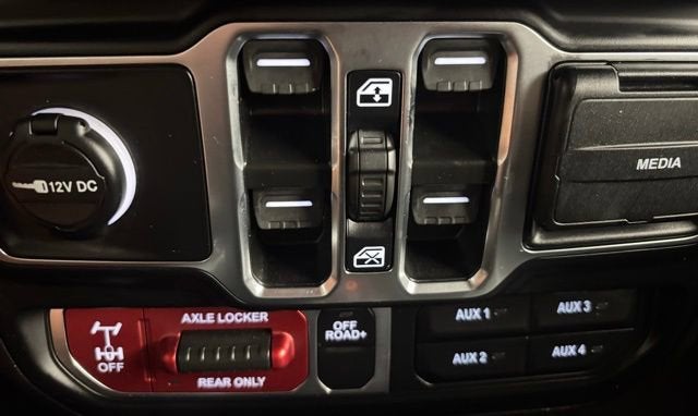 2025 Jeep Wrangler 4-Door Willys 4x4