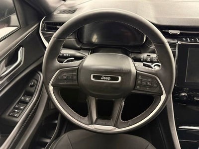 2025 Jeep Grand Cherokee Laredo X 4x2