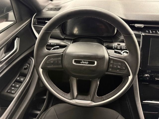 2025 Jeep Grand Cherokee Laredo X 4x2