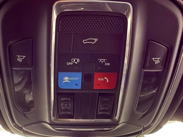 2025 Jeep Grand Cherokee Laredo X 4x2