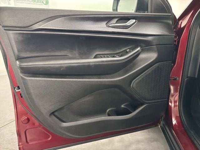 2025 Jeep Grand Cherokee Laredo X 4x2