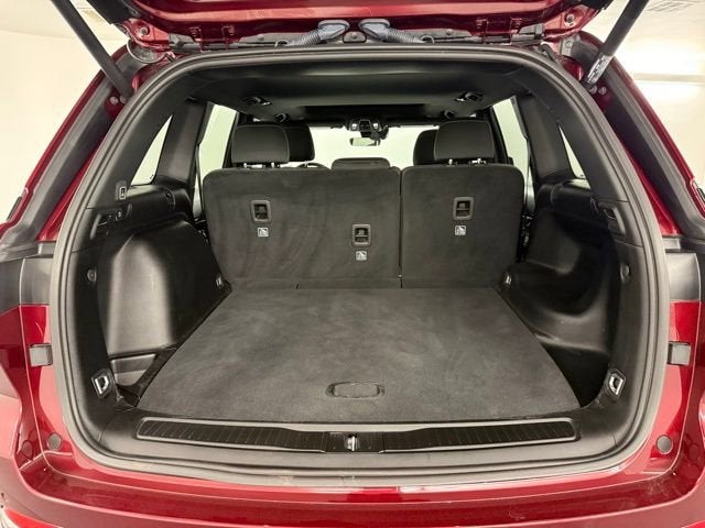 2025 Jeep Grand Cherokee Laredo X 4x2