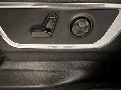 2020 RAM 1500 Laramie Crew Cab 4x4 5'7" Box