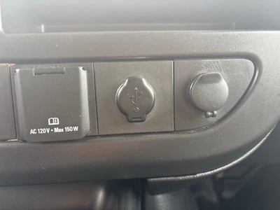2023 Chevrolet Express Passenger 3500 1LS