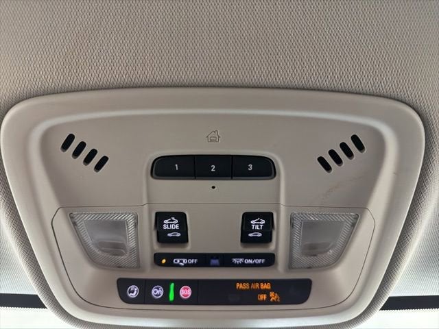 2021 Chevrolet Traverse Premier