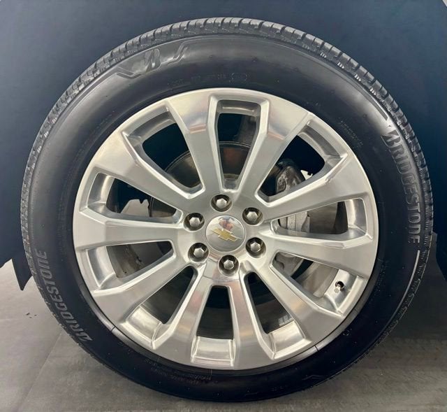 2024 Chevrolet Suburban Premier