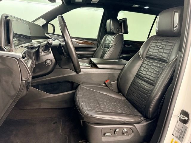 2022 Cadillac Escalade ESV Sport Platinum