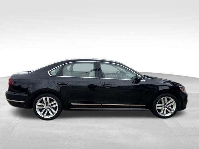 2017 Volkswagen Passat 1.8T SEL Premium