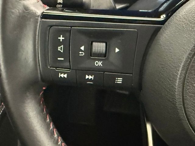 2025 Nissan Kicks SR FWD