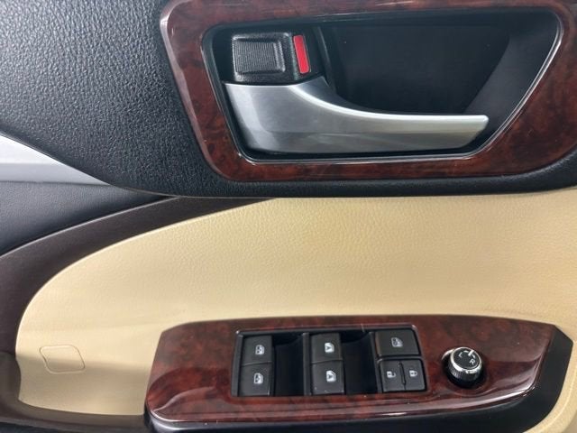 2016 Toyota Highlander XLE V6
