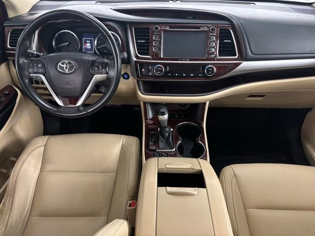 2016 Toyota Highlander XLE V6