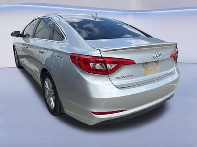 2015 Hyundai SONATA 2.4L SE