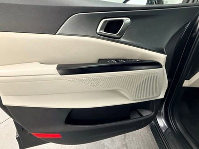 2023 Kia Carnival LX