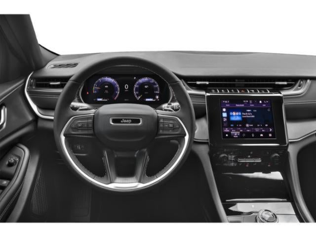 2025 Jeep Grand Cherokee Altitude 4x2