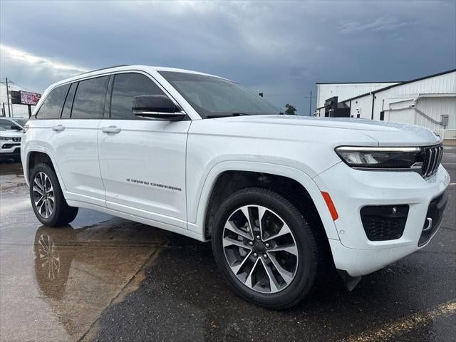 2023 Jeep Grand Cherokee Overland 4x2