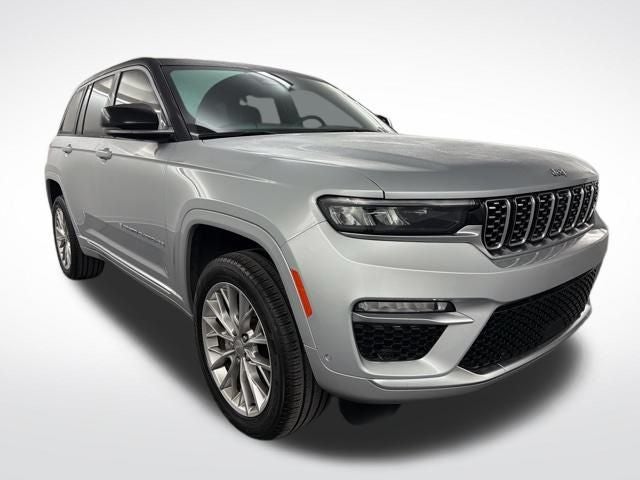 2023 Jeep Grand Cherokee Summit 4x2