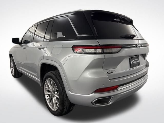 2023 Jeep Grand Cherokee Summit 4x2