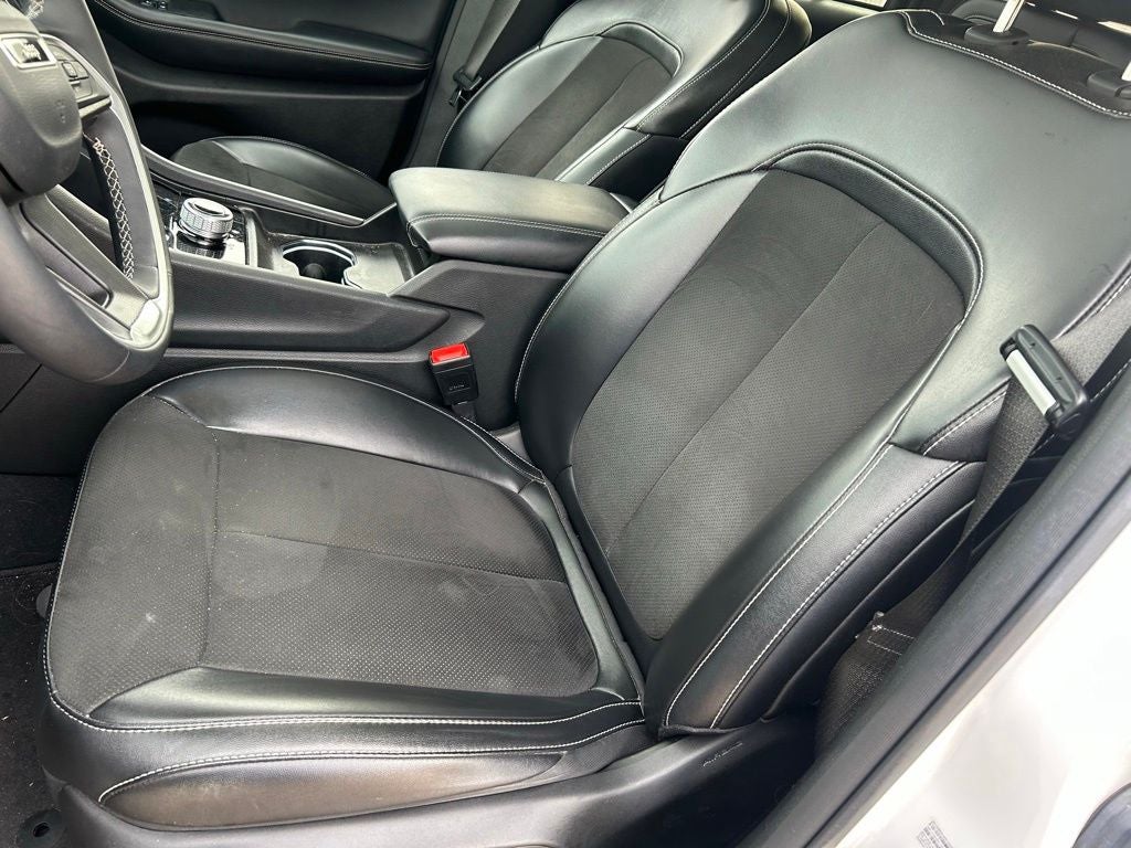 2023 Jeep Grand Cherokee Altitude X 4x4