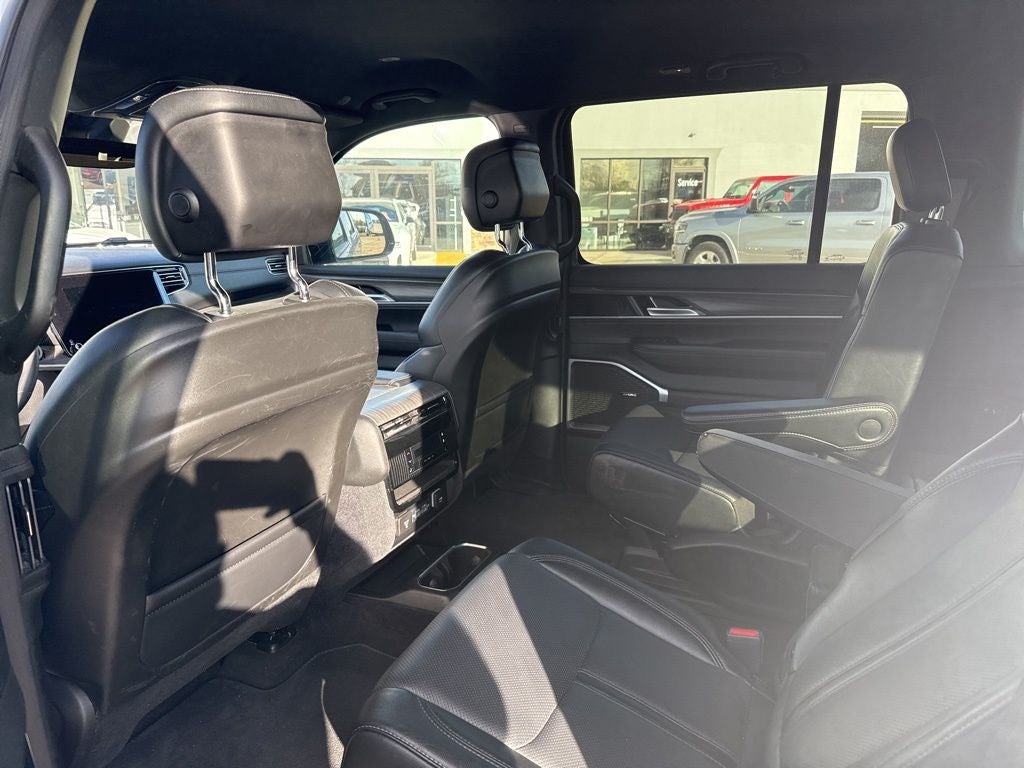 2024 Jeep Wagoneer L Series II 4x2