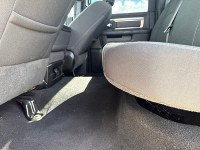 2024 RAM 1500 Classic Warlock Crew Cab 4x4 5'7' Box