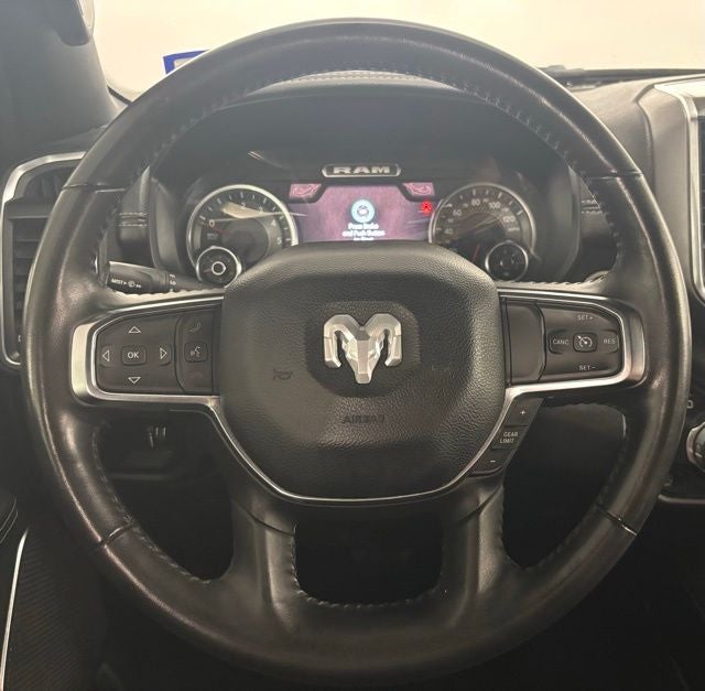 2024 RAM 1500 Laramie Crew Cab 4x2 5'7' Box