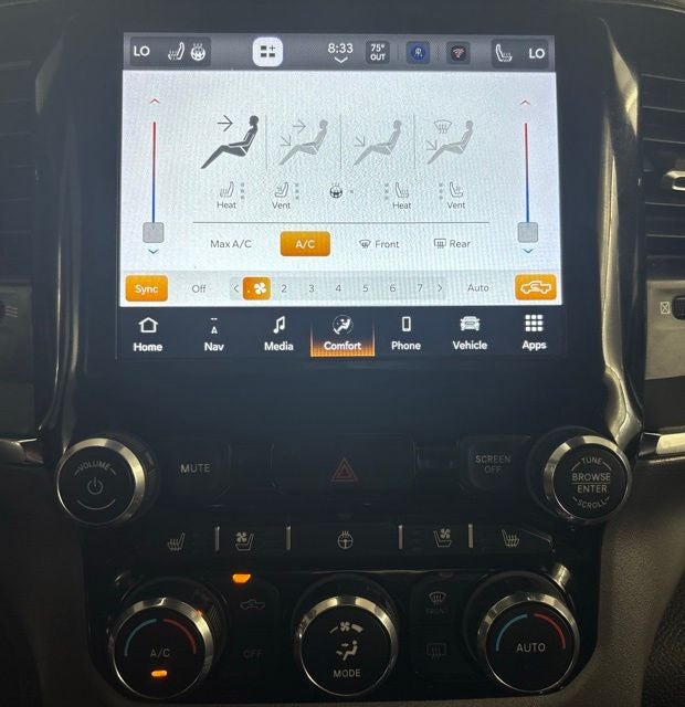 2024 RAM 1500 Laramie Crew Cab 4x2 5'7' Box