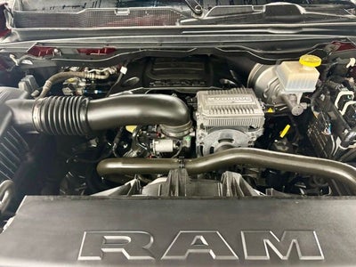 2024 RAM 1500 Laramie Crew Cab 4x2 5'7' Box
