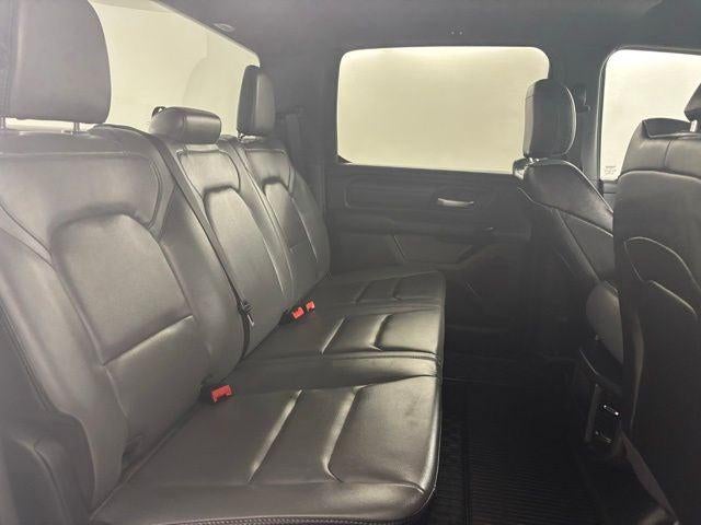 2022 RAM 1500 Tradesman Crew Cab 4x4 6'4' Box