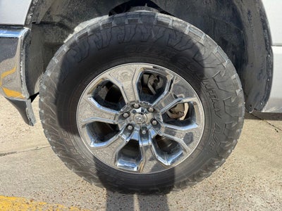 2022 RAM 1500 Big Horn Crew Cab 4x4 5'7' Box