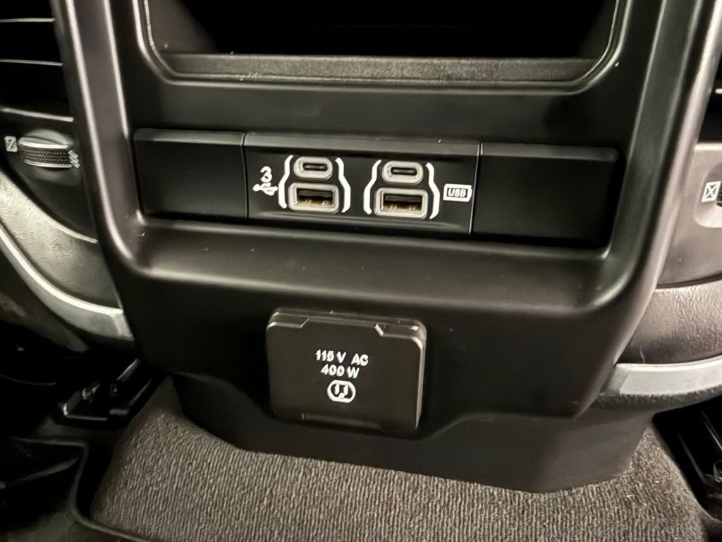 2020 RAM 1500 Big Horn Crew Cab 4x4 5'7' Box