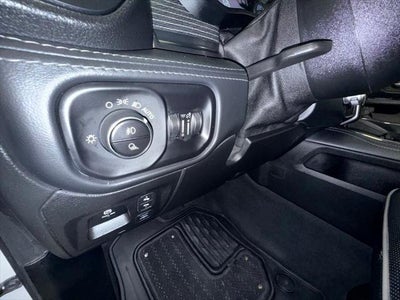 2021 RAM 1500 Limited Crew Cab 4x4 5'7' Box