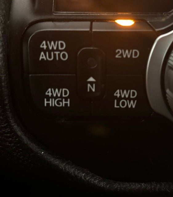2022 RAM 1500 Laramie Crew Cab 4x4 5'7' Box