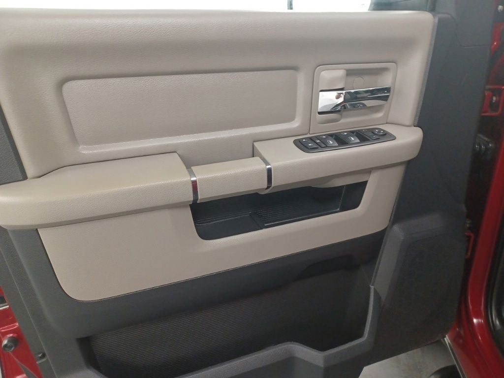 2010 Dodge Ram 1500 SLT/Sport/TRX
