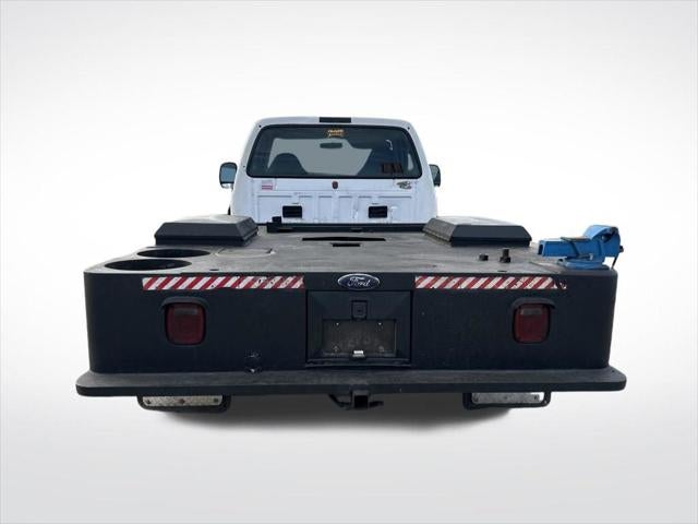 2001 Ford F-450 Chassis XL DRW