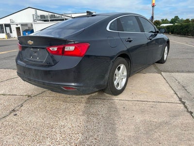2022 Chevrolet Malibu LS 1LS