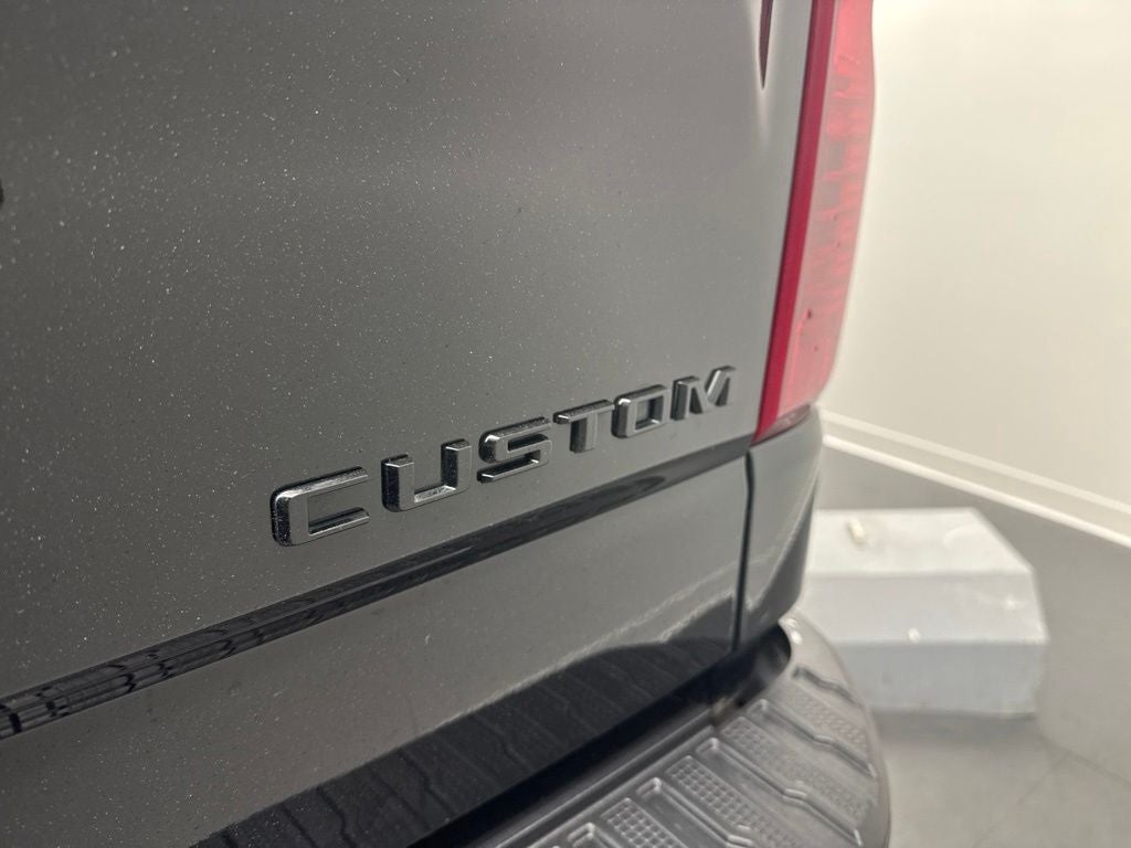 2026 Chevrolet Silverado 1500 2WD Crew Cab Short Bed Custom