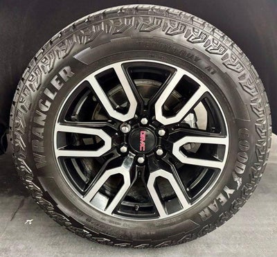 2024 GMC Yukon 4WD AT4