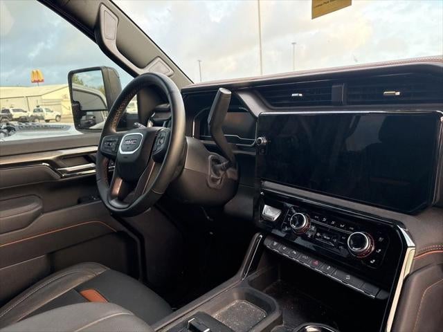 2025 GMC Sierra 2500HD 4WD Crew Cab Standard Bed AT4