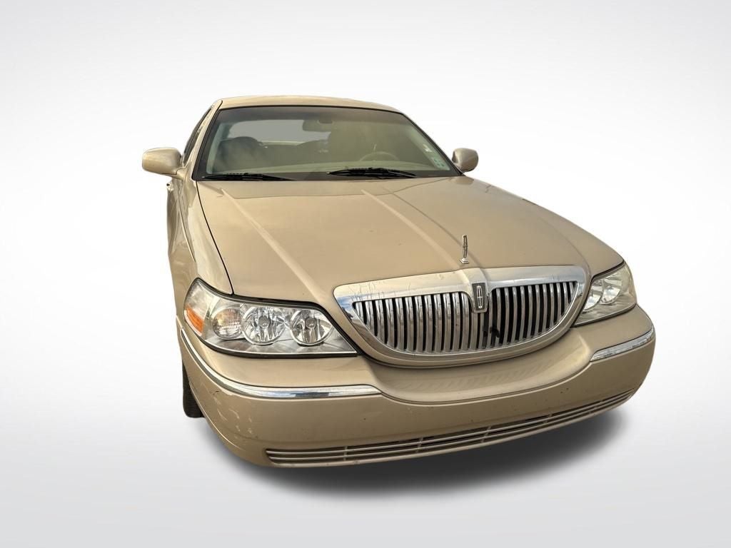 2006 Lincoln Town Car Signature