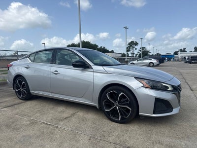 2025 Nissan Altima SR FWD
