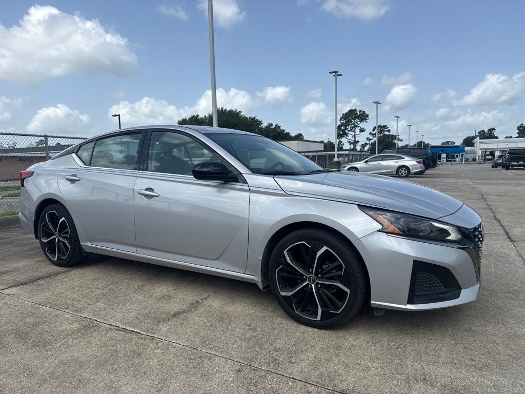 2025 Nissan Altima SR FWD