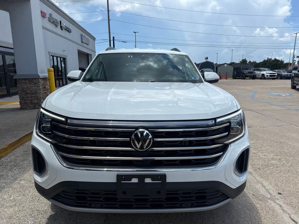 2025 Volkswagen Atlas 2.0T SE w/Technology