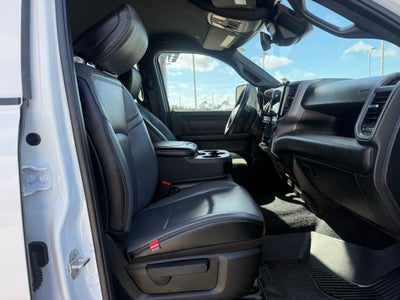 2025 RAM 3500 Tradesman Crew Cab 4x4 8' Box