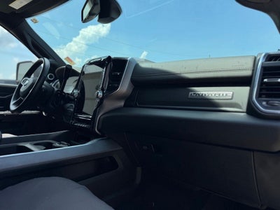 2024 RAM 3500 Laramie Crew Cab 4x4 8' Box