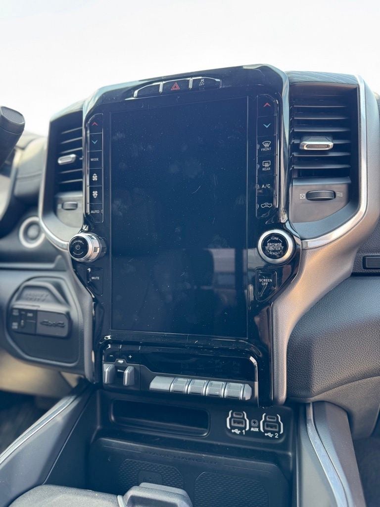 2024 RAM 3500 Laramie Crew Cab 4x4 8' Box