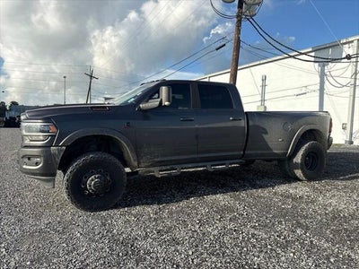2021 RAM 3500 Laramie Crew Cab 4x4 8' Box
