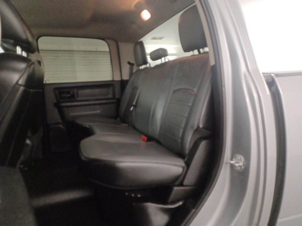2023 RAM 1500 Classic Tradesman Crew Cab 4x4 5'7' Box