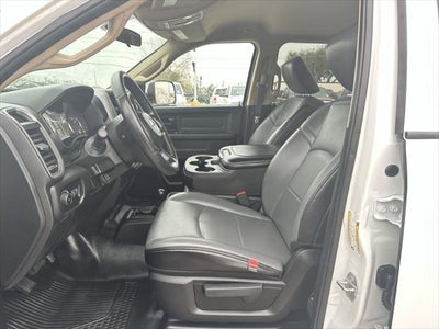 2020 RAM 2500 Tradesman Crew Cab 4x4 6'4' Box