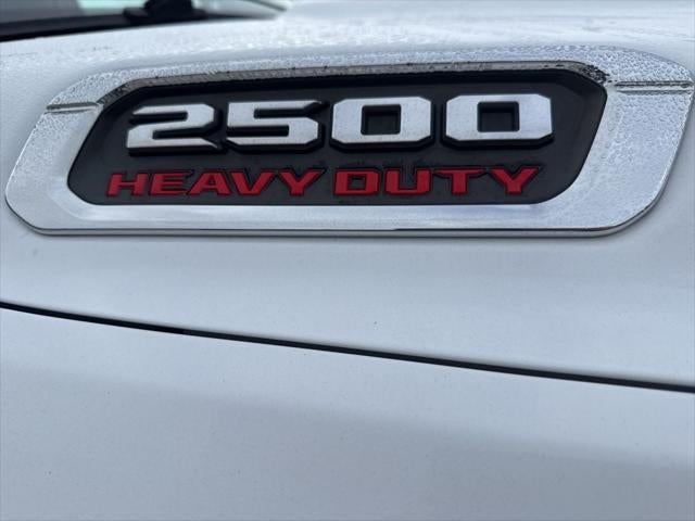 2020 RAM 2500 Tradesman Crew Cab 4X4 6'4' Box