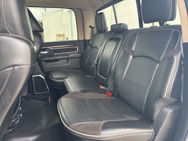 2022 RAM 2500 Laramie Crew Cab 4x4 6'4' Box